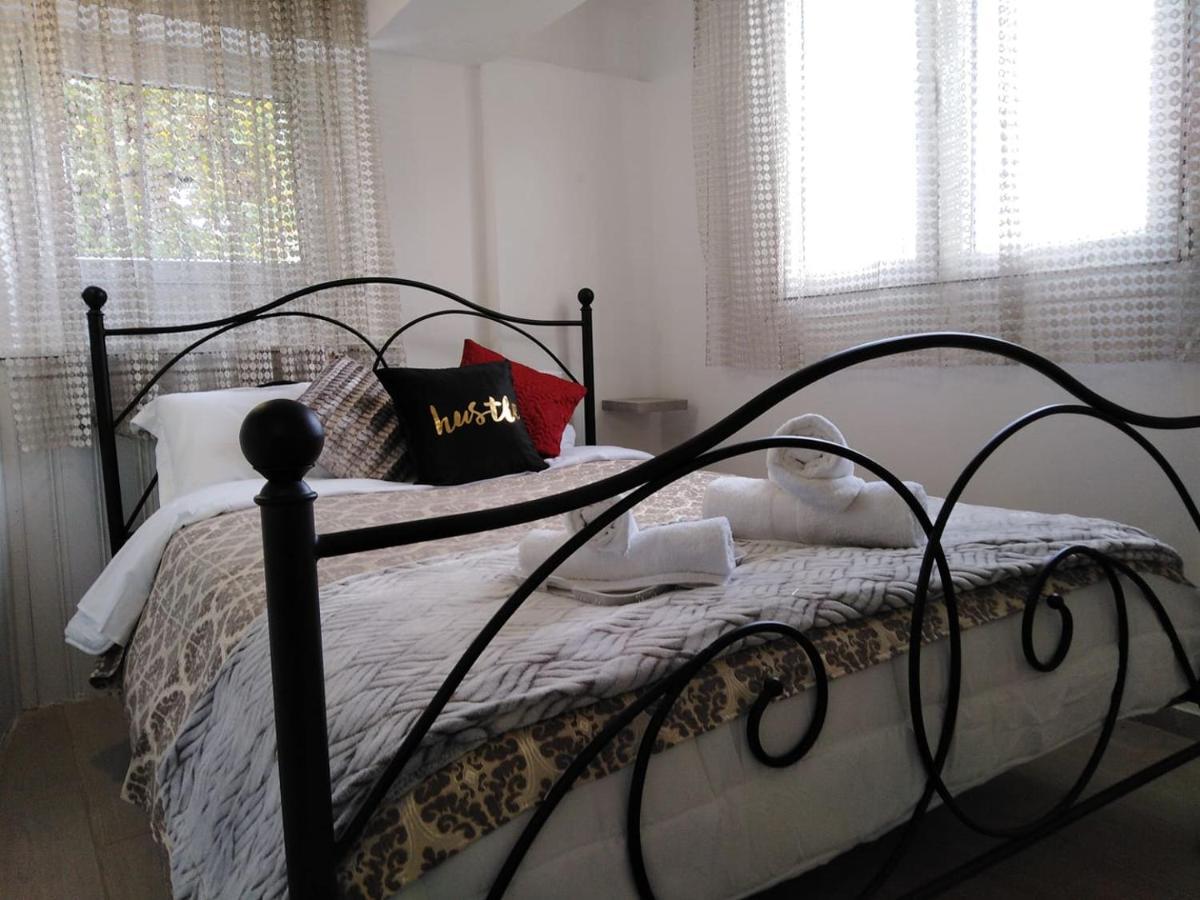 Katsikantaris Homes Paphos Buitenkant foto
